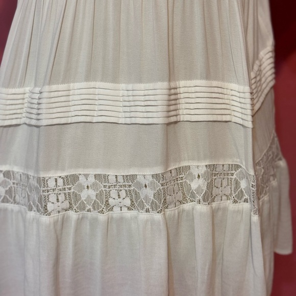 Maeve White Lace Trim Women's Top - Picture 6 of 14